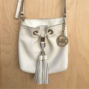 Michael Kors - White Leather Crossbody Purse w/ tassel Gold Zipper closure